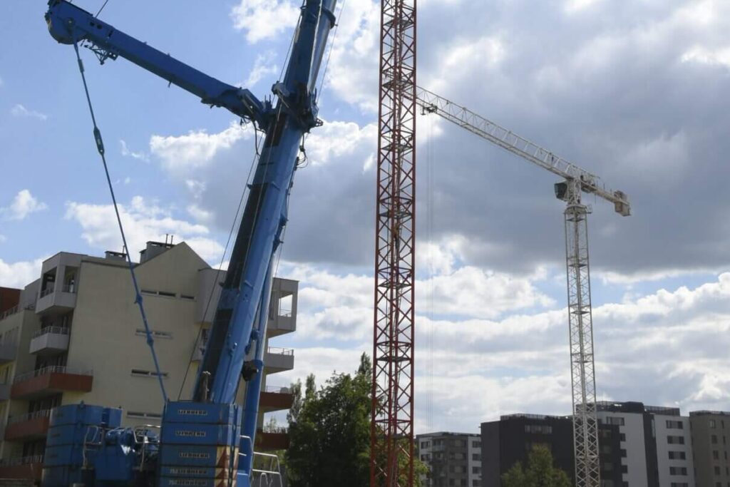 Najczęstsze błędy przy doborze żurawia do specyfiki inwestycji